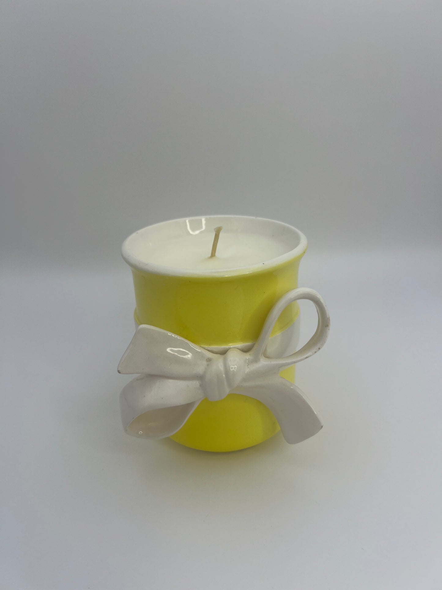 Fitz & Floyd Yellow Bow Vase Candle