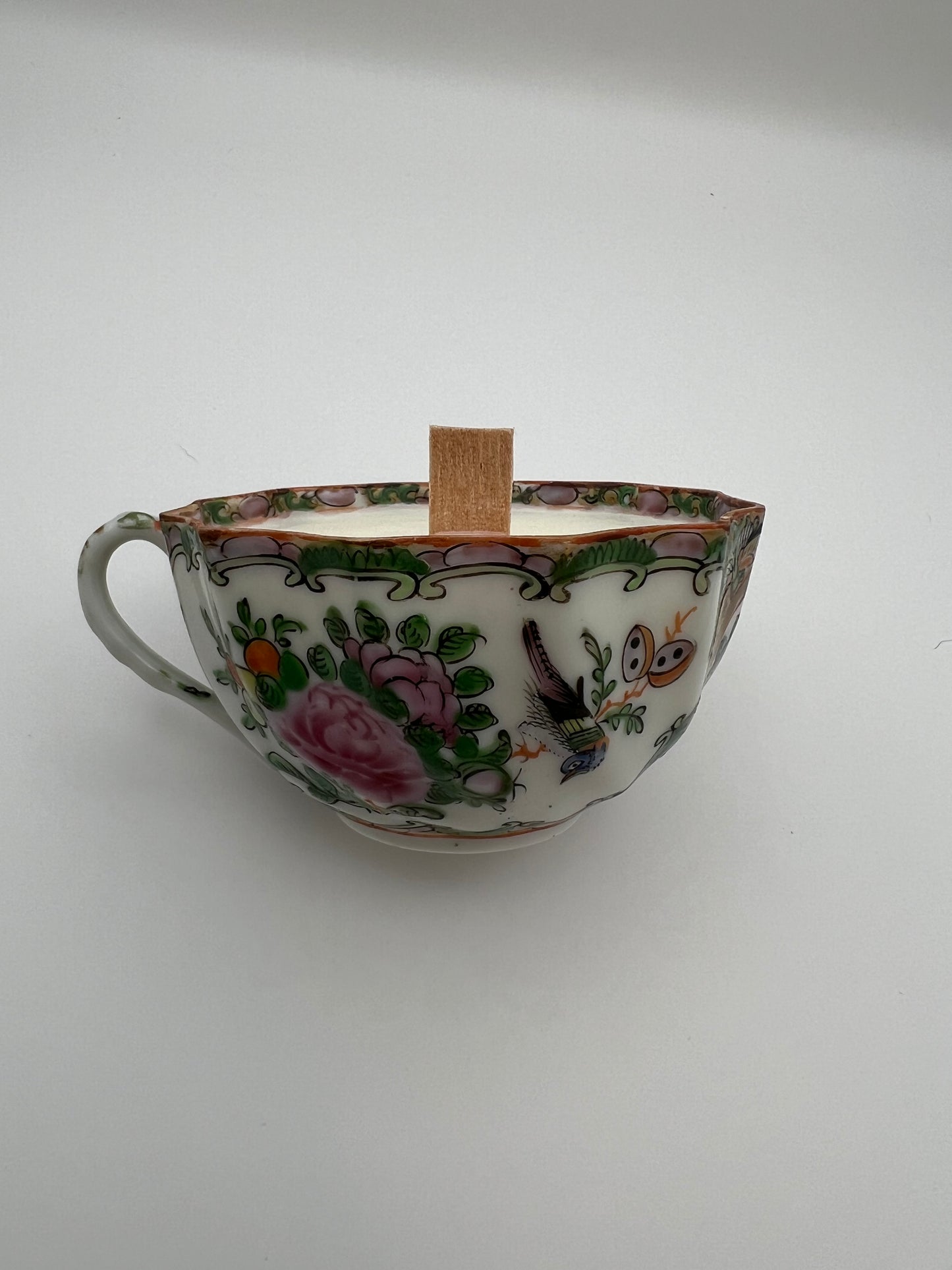 Antique Rose Medallion Teacup Candle