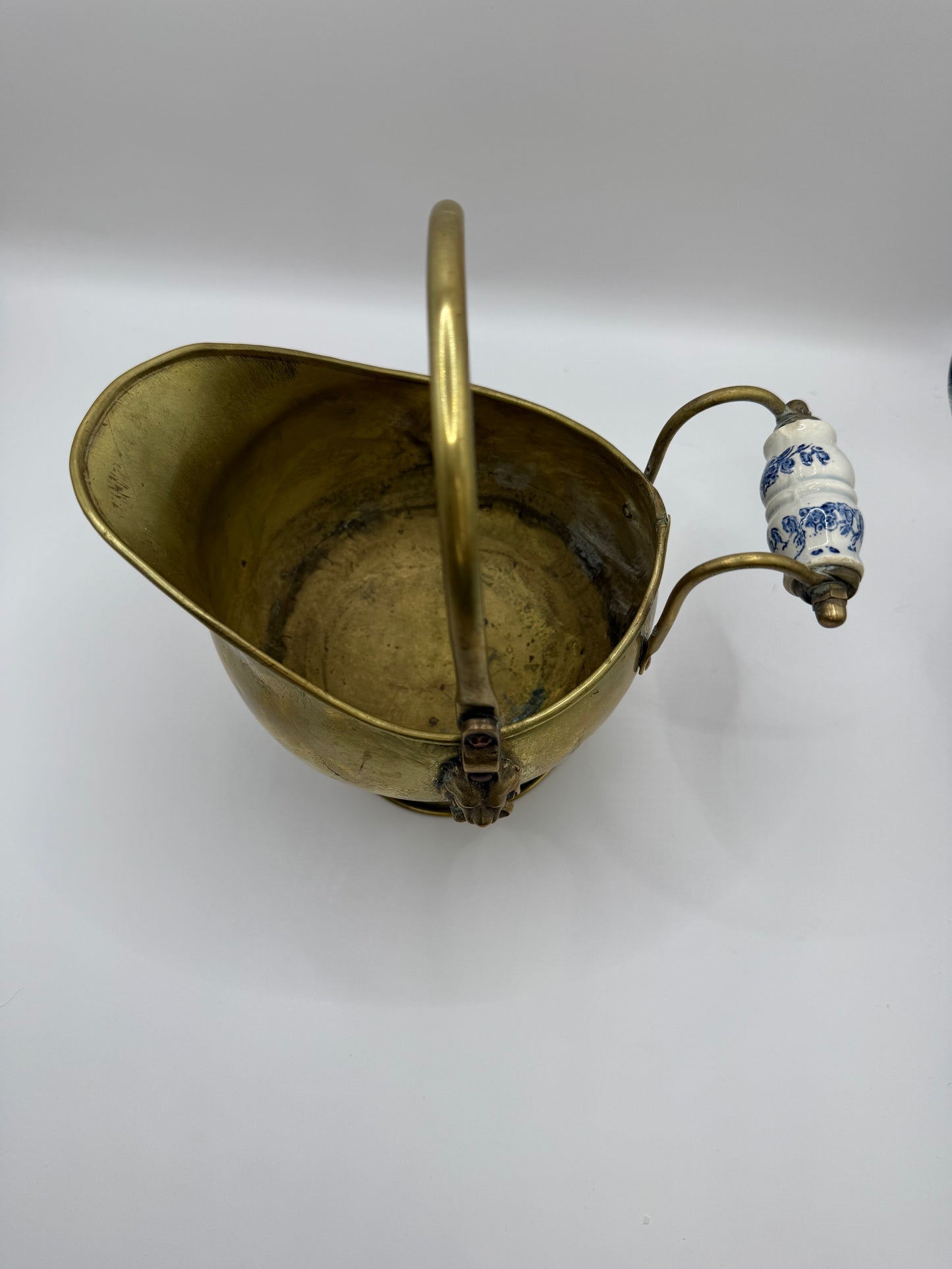 Brass Scuttle Candle