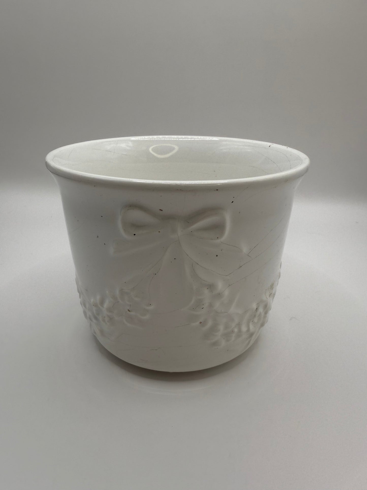 White Bow Planter Candle