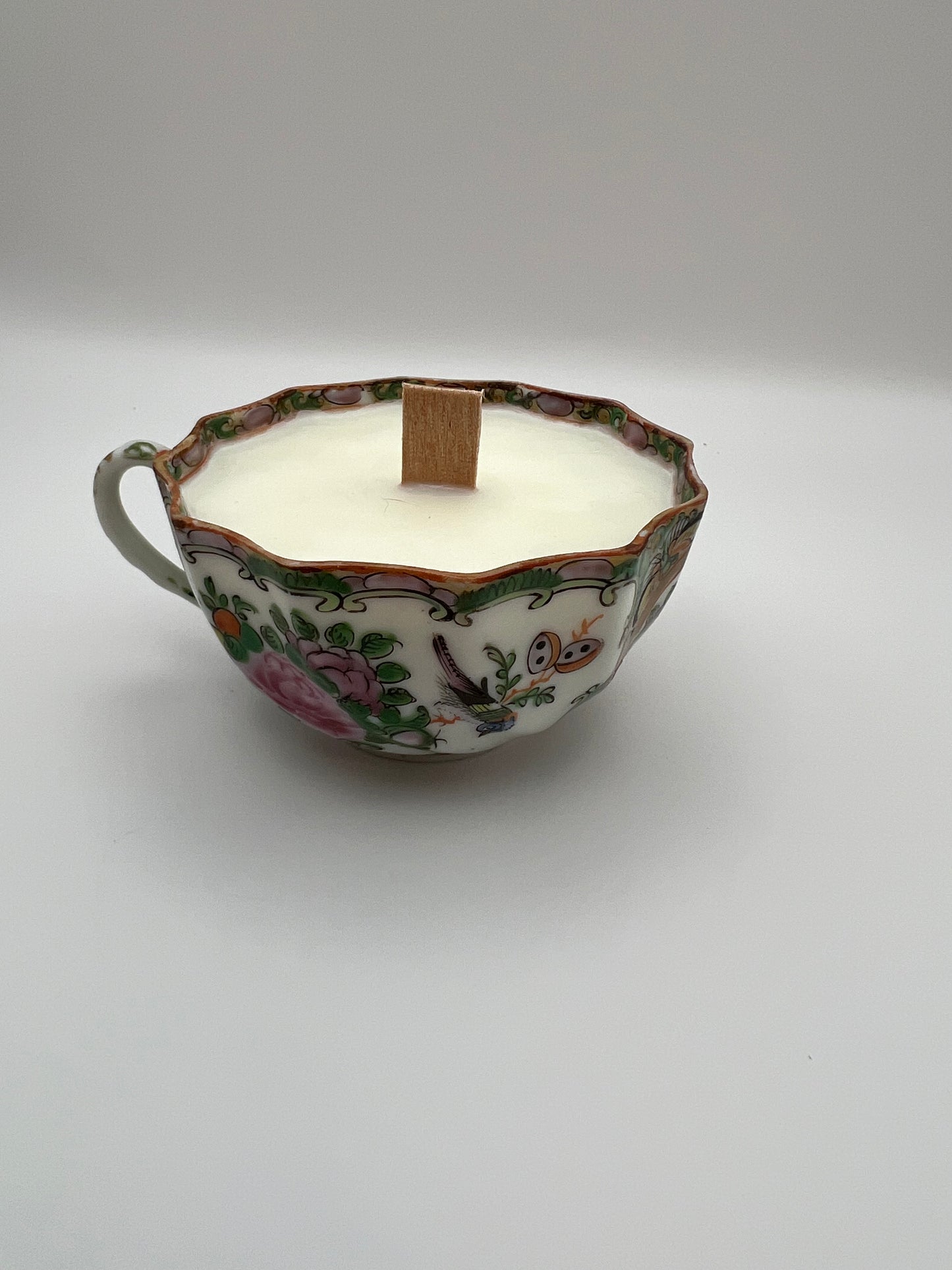 Antique Rose Medallion Teacup Candle