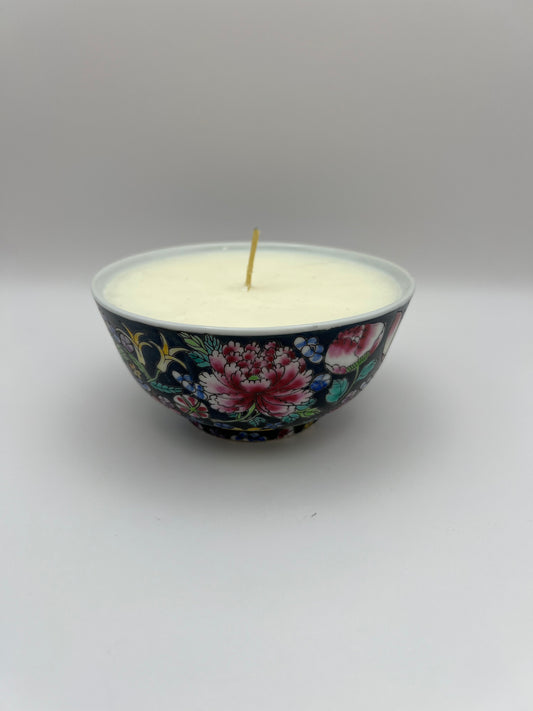 Black Famille Rose Candle