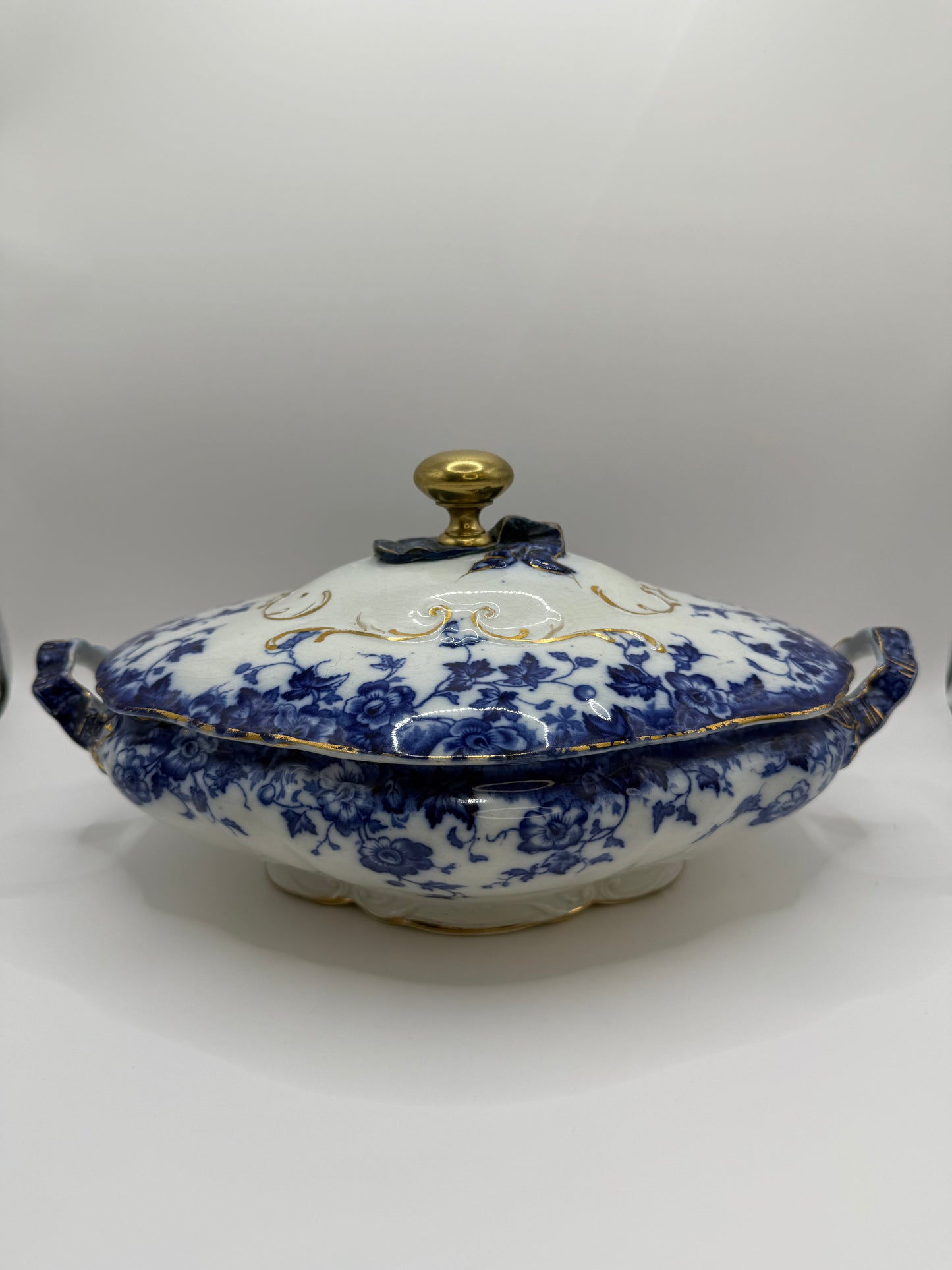 Antique Flow Blue Candle