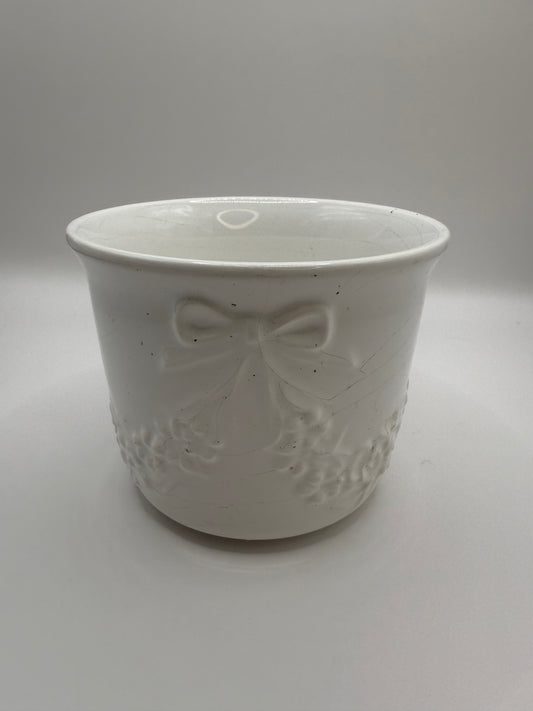White Bow Planter Candle